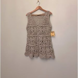 Merchant cardigan sweater women size XL, length 27 inches,